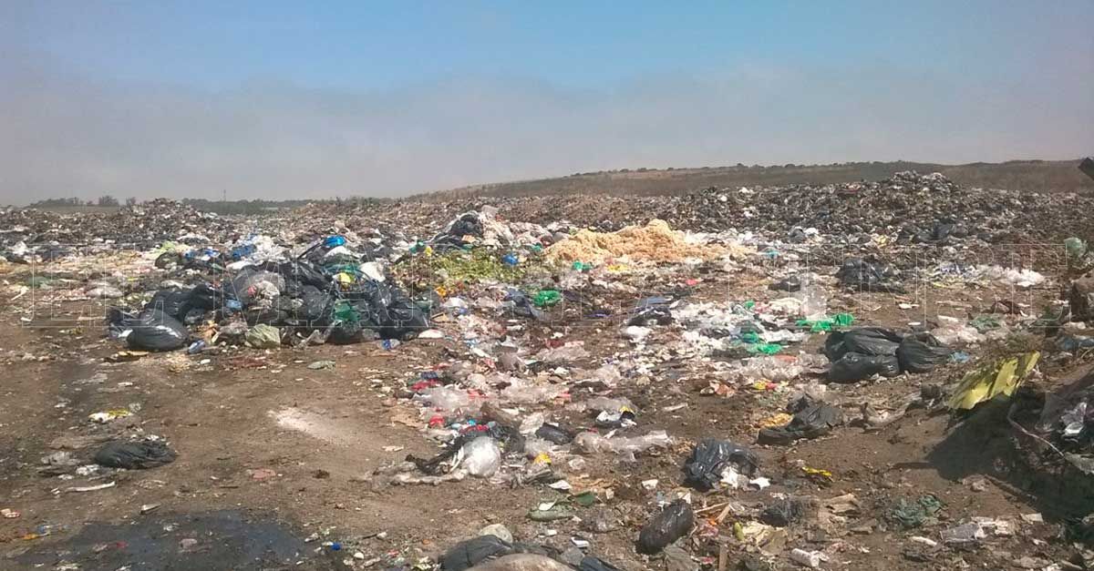 Trabajadores bloquean el acceso al predio de disposición final