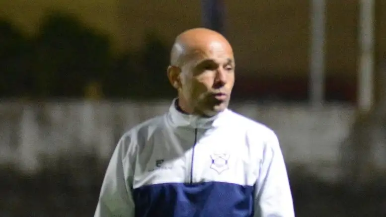 Silvio "Tato" Río, DT del puntero Gimnasia.