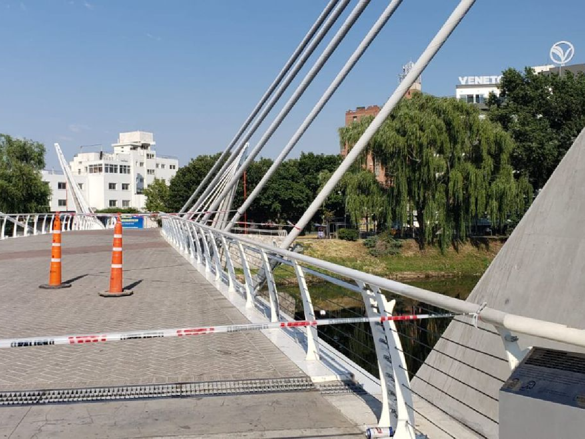 Se quiso sacar una “selfie” desde un puente y cayó al vacío en Carlos Paz