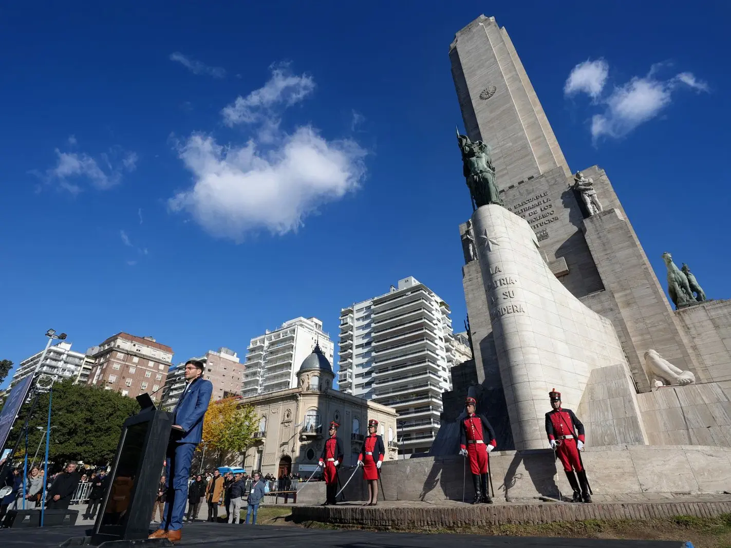 Las obras de restauración del Monumento Nacional a la Bandera serán inauguradas el 17 de junio