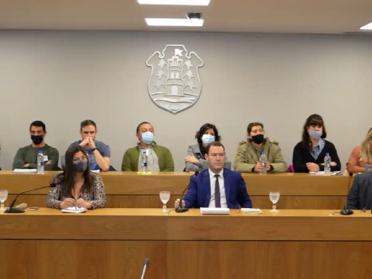 Comienzan los alegatos del juicio y el fiscal define si sostiene la acusación contra el viudo