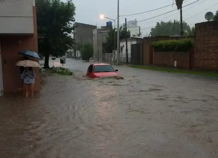 La Municipalidad organiza el operativo de auxilio a los afectados por la tormenta