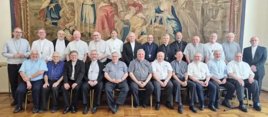 Los obispos argentinos se unen al anhelo del Papa para que la Iglesia sea lugar de cobijo