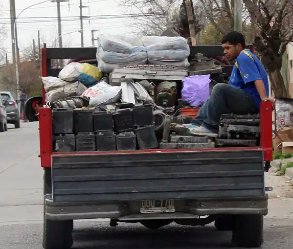 Compra callejera ruidosa y prohibida