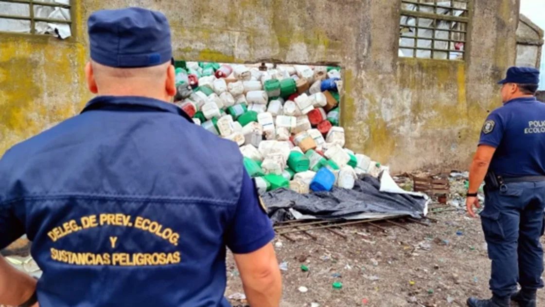 Provincia de Buenos Aires: 14 imputados por reciclado ilegal de envases de agroquímicos
