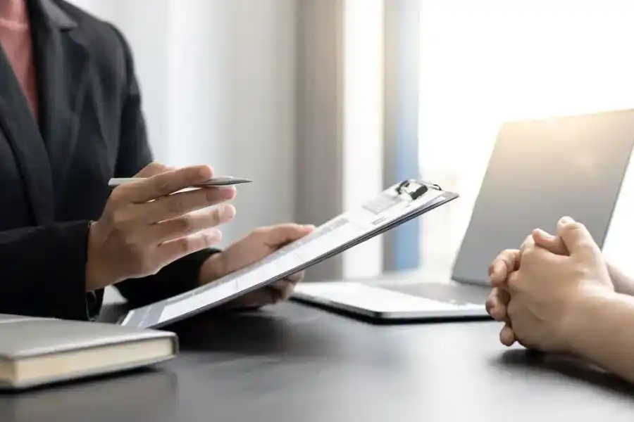 9 de cada 10 jóvenes tiene problemas para encontrar su primer trabajo: ¿a qué se debe esto?