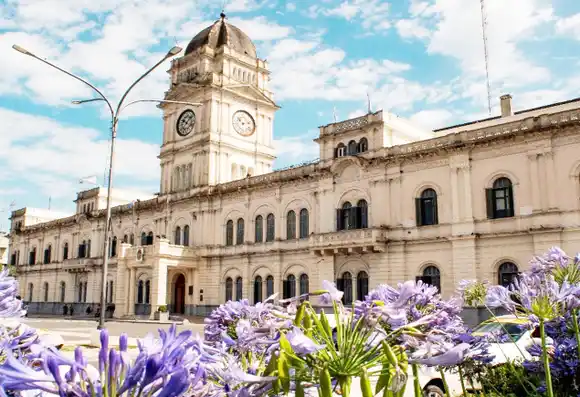 Empleados estatales entrerrianos que sean autoridades de mesa no trabajarán el lunes