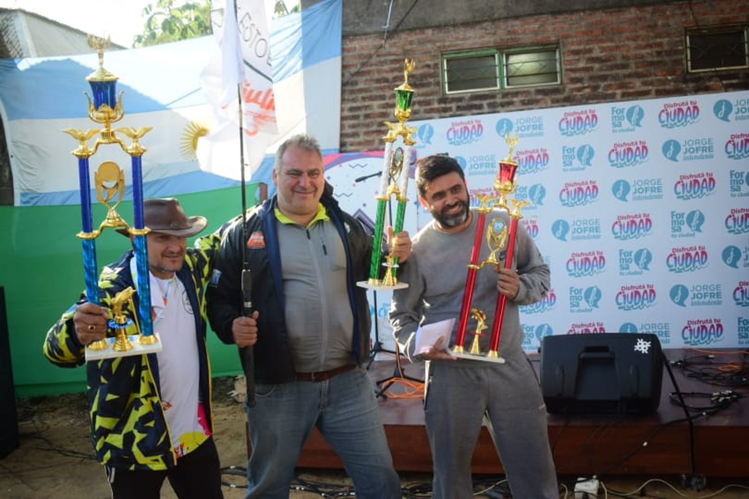 Más de un centenar de embarcaciones participaron del exitoso torneo de pesca