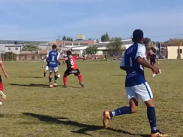 La Vencedora e Isleños Independientes no se sacaron ventajas en la "B"
