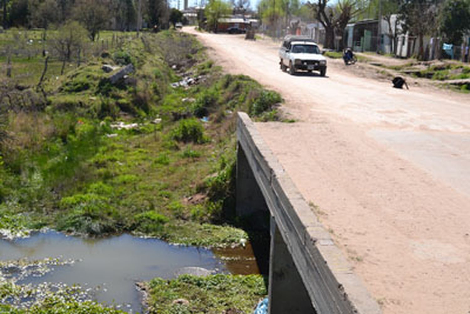 Contaminación en el barrio Médanos 