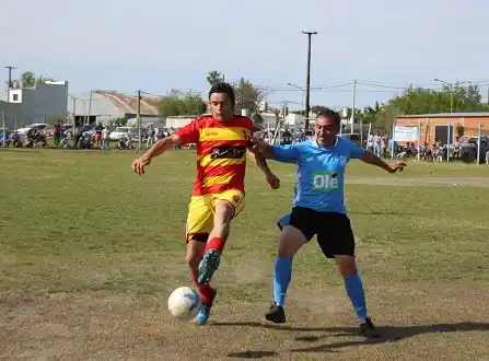 Defensores le ganó a Sporting y acaricia el ascenso a Primera 