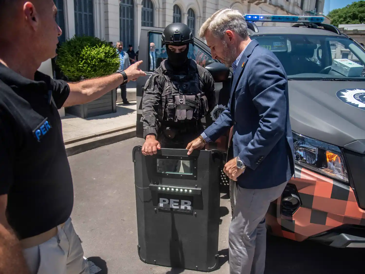 La provincia incorporó equipamiento y vehículos para reforzar la seguridad