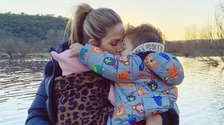 Rosanna Zanetti muestra sus estrías sin tapujos