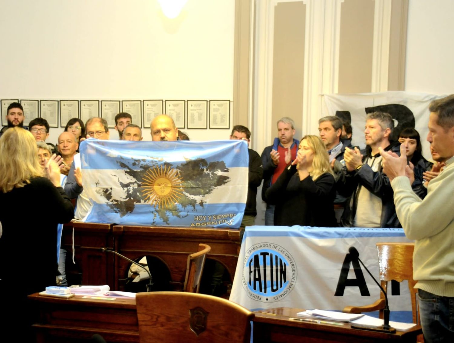 Genuino homenaje a Marcelo Zampatti, veterano de Malvinas que le prestó su nombre a una calle