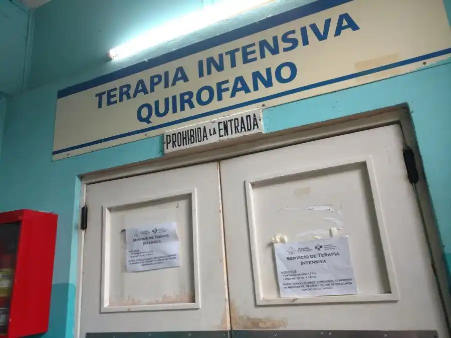 Desde Salud advirtieron que ingresa a terapia intensiva "población cada vez más joven"