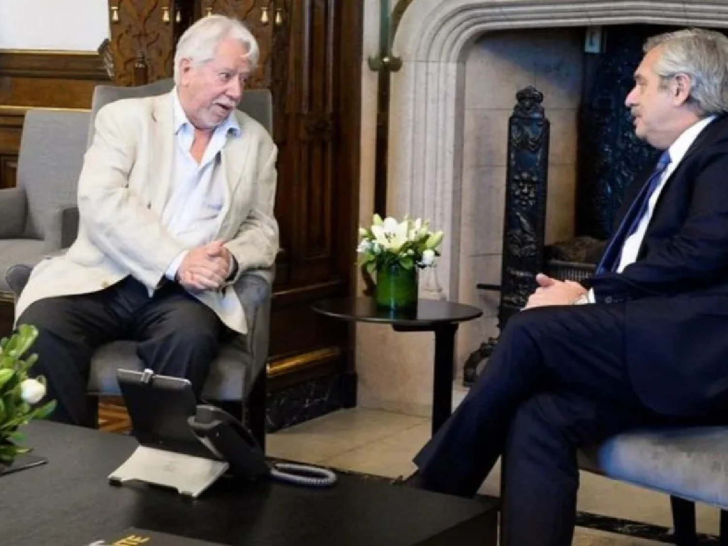 Por decreto, Alberto Fernández despidió a Luis Puenzo del INCAA
