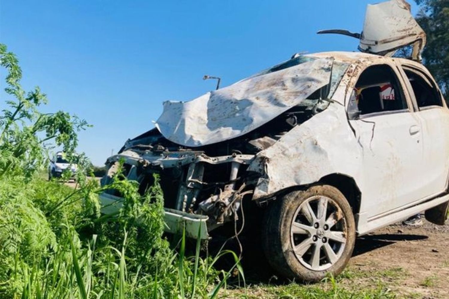 Fuerte choque en la autopista Rosario-Córdoba: un automovilista resultó gravemente herido