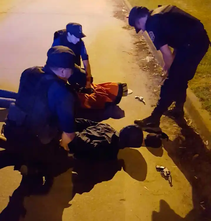 policial-2-detenidos3