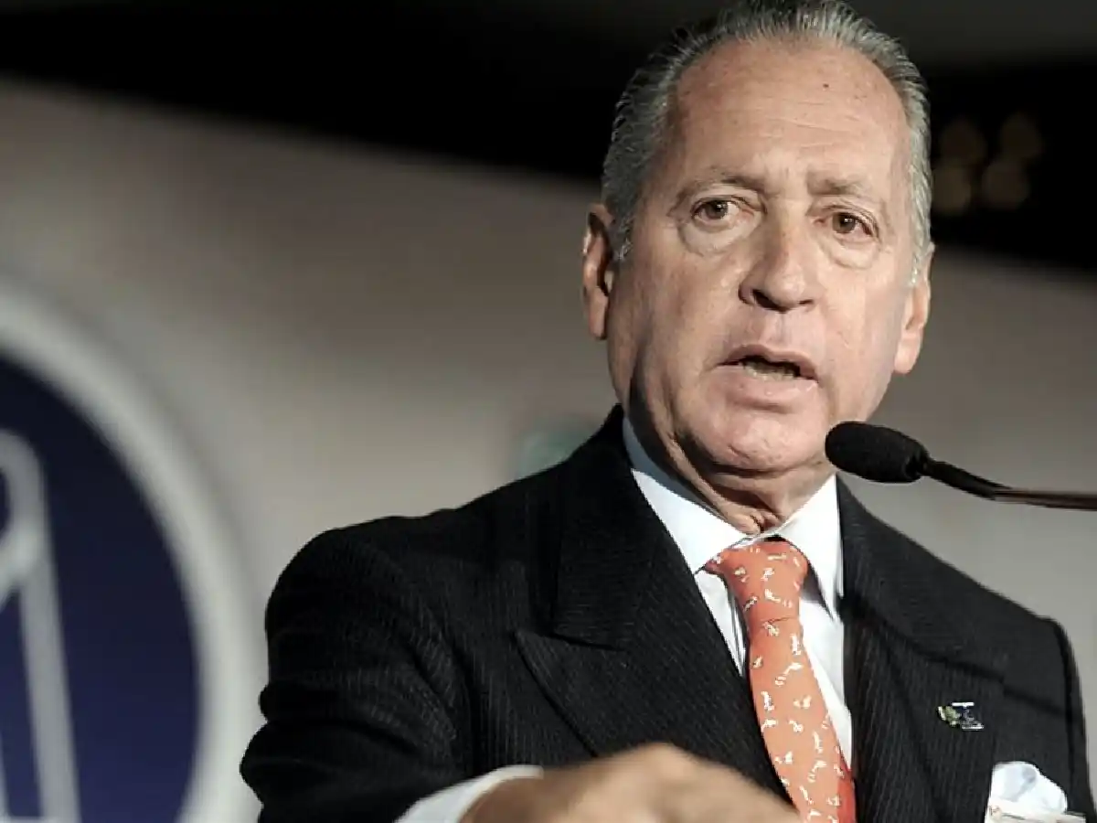 UIA plantea no pagar salarios a quienes no puedan volver a la presencialidad por no querer vacunarse