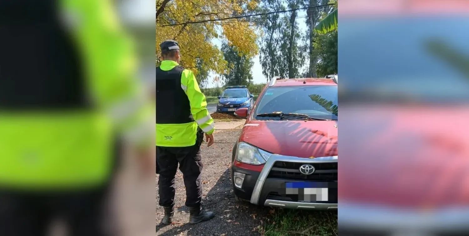 Detuvieron en Sauce Viejo a un hombre con un auto robado y papeles truchos: tenía pedido de secuestro por robo agravado