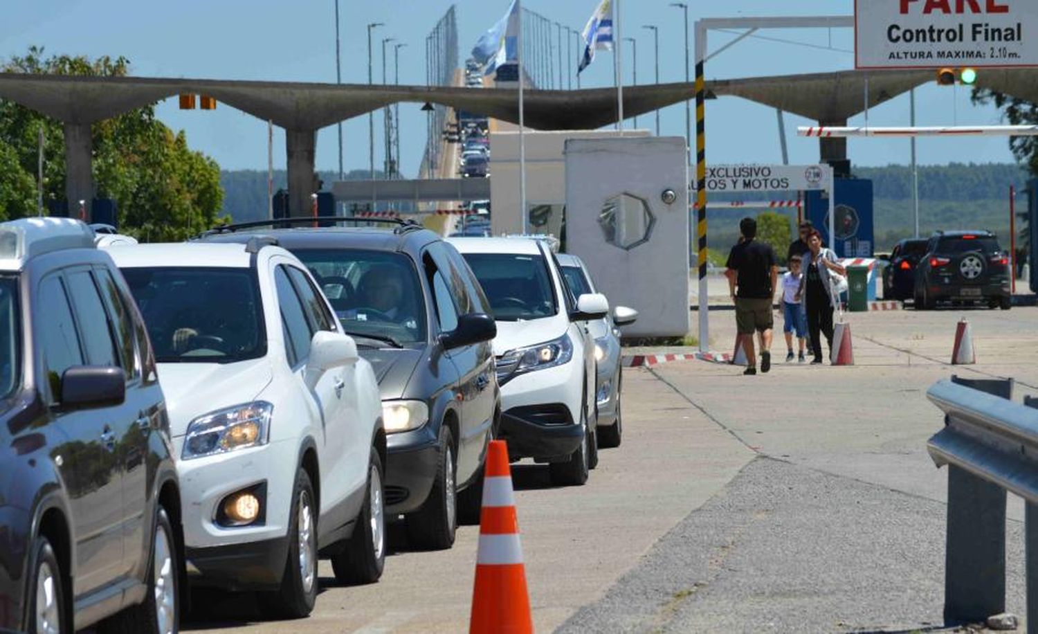 Histórico: En solo seis meses los turistas uruguayos superaron el récord anual de visitas a la Argentina