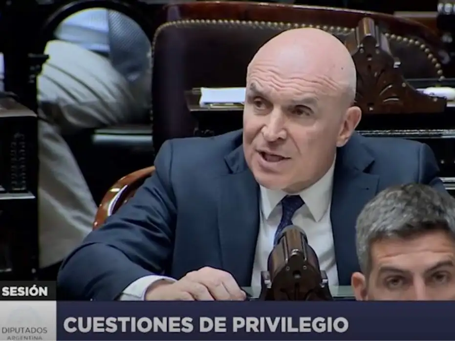 “Para el delincuente, una puerta giratoria no. Cárcel o bala”