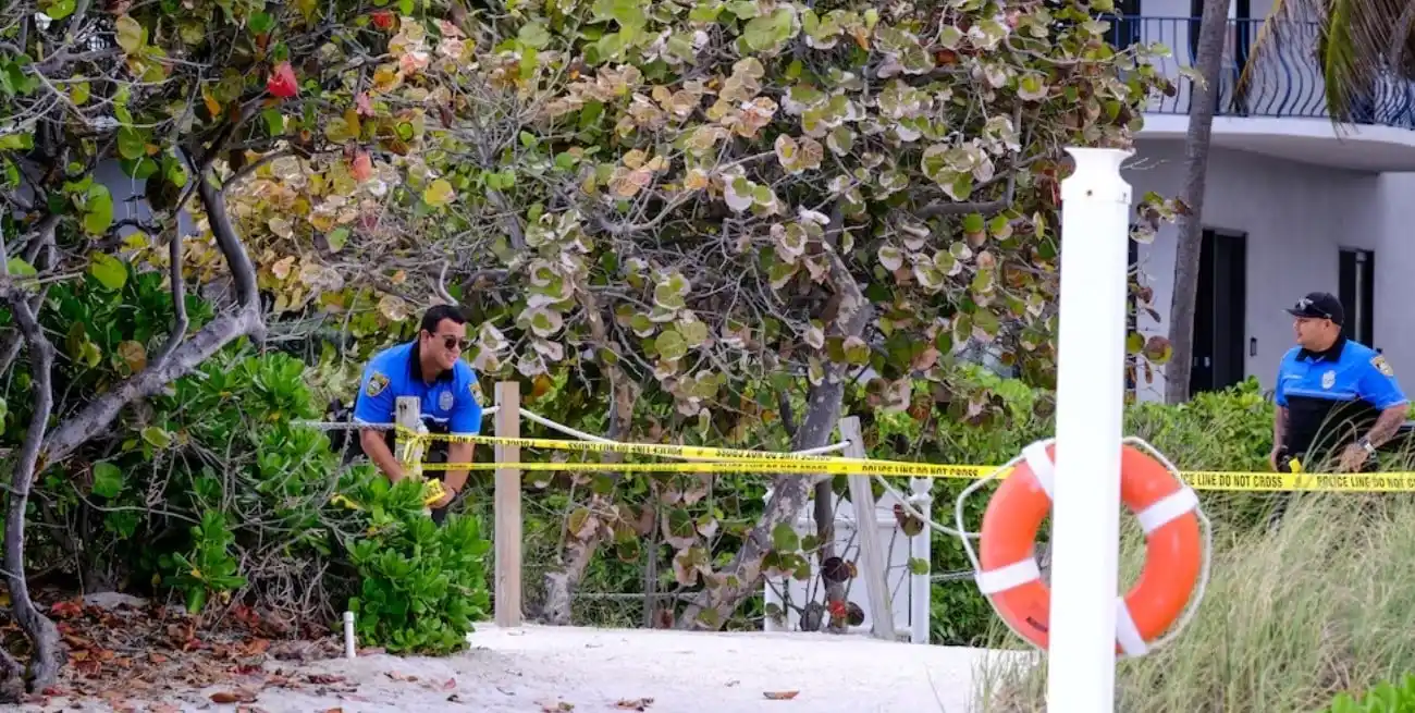 Dos niños murieron tras el choque entre un velero y una barcaza. Crédito: Reuters.