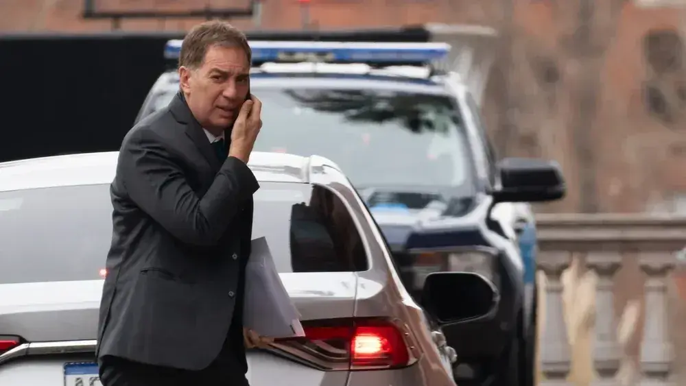 Santilli acusó al kirchnerismo de querer "desestabilizar" a Milei tras los incidentes en la marcha universitaria
