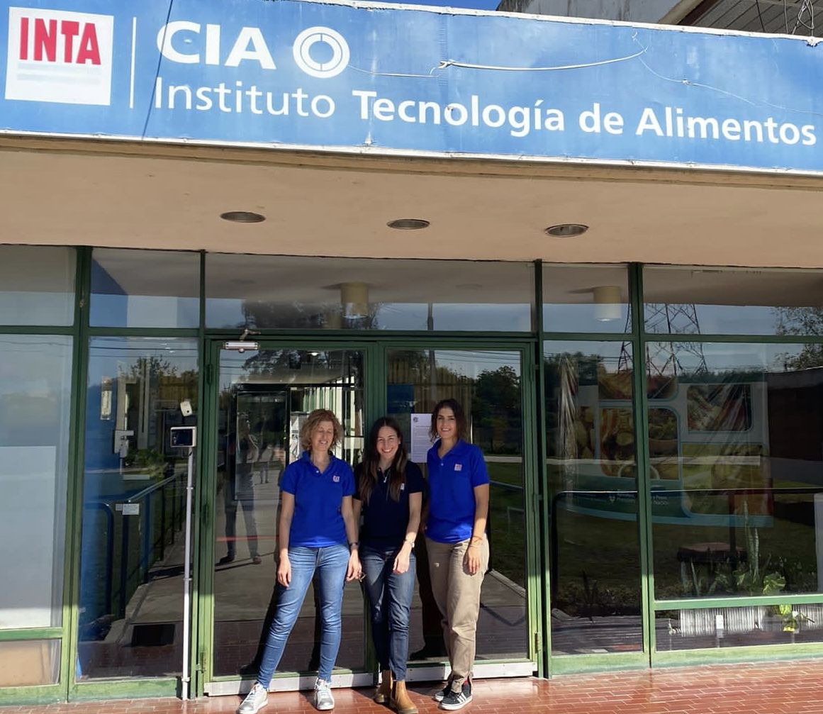 Investigadoras Vanina Ambrosi, Fernanda Martínez y Natalia Szerman.
