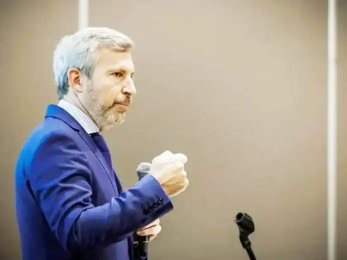 Tras sus vacaciones: Frigerio retomaría la agenda oficial y prevé recorrer fiestas populares
