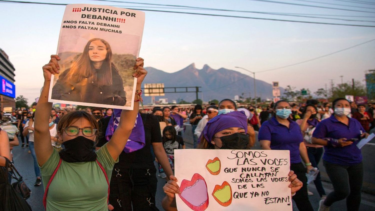 MÉXICO CONSTERNADO: las  inconsistencias del caso de Debanhi Escobar, la joven que apareció muerta en una cisterna