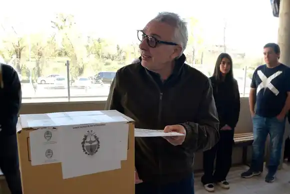 Elecciones bonaerenses 2025: "Es un punto de partida", afirmó Julio Zamora al votar en Tigre