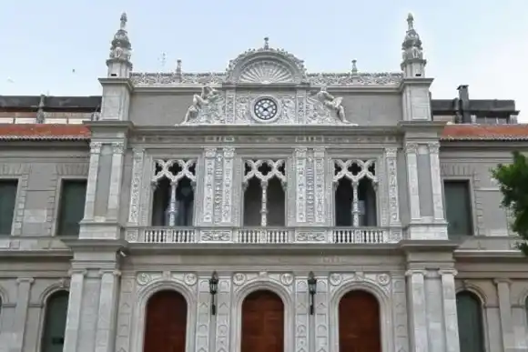 Paro en Universidades Públicas: Los sueldos docentes no llegan a los $200.000 por mes 