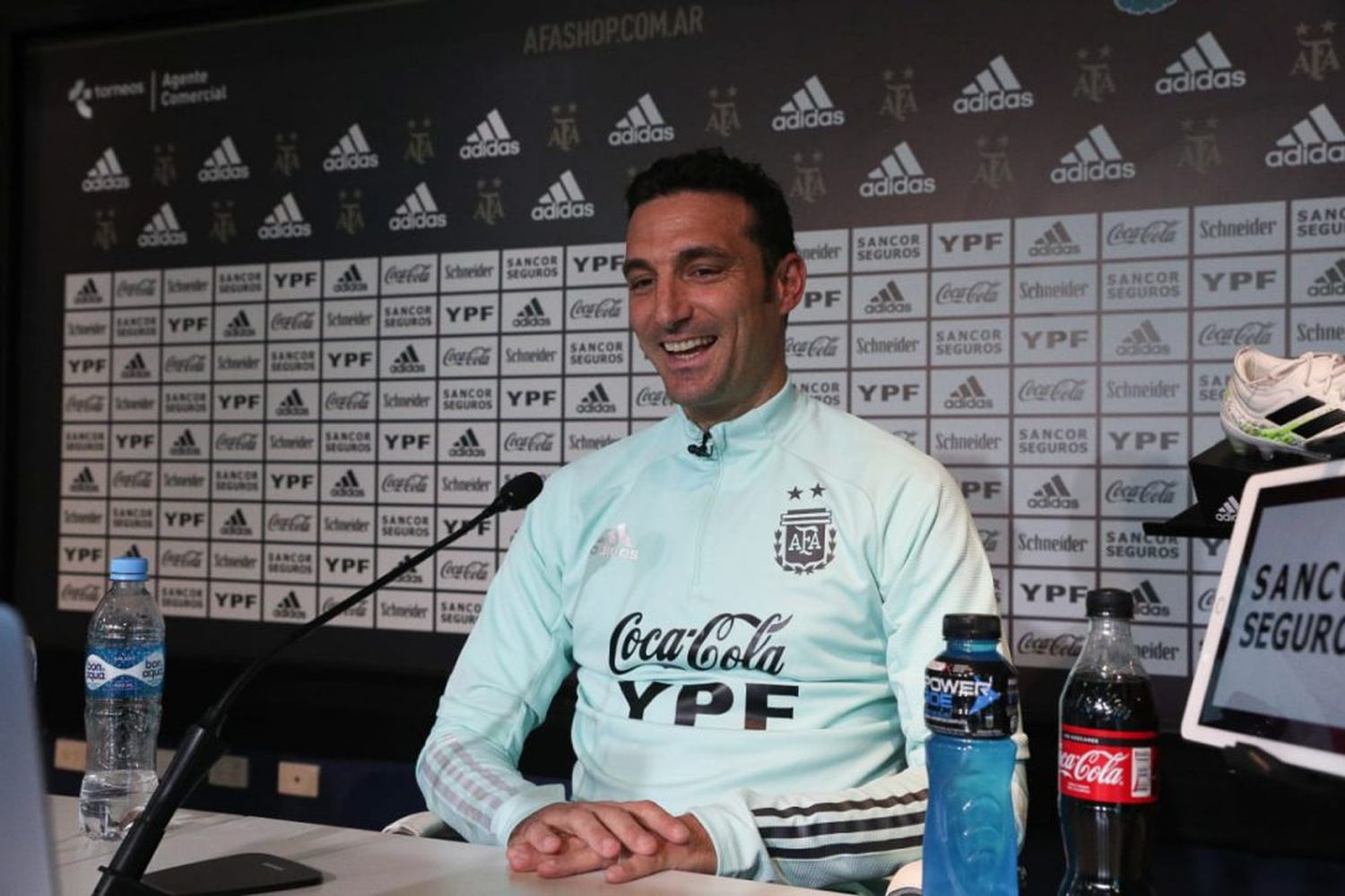 Para Lionel Scaloni, "todos tenemos las mismas dudas"