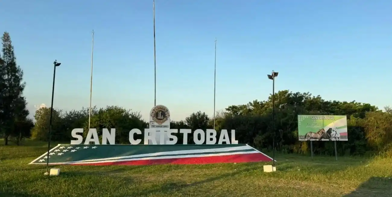 San Cristóbal, todavía conmovida por la tragedia en la escuela Moreno. Foto: El Litoral