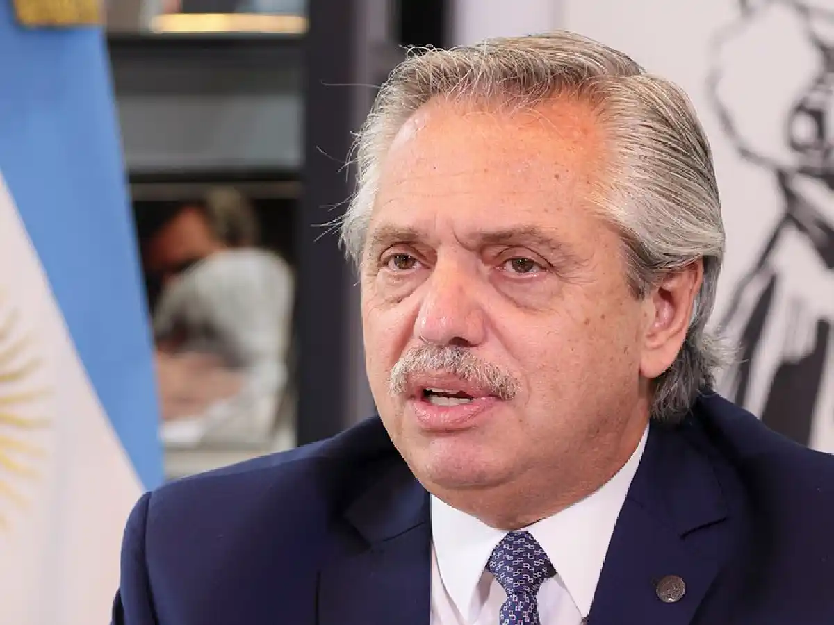 Fernández cuestionó a jueces que "acuden en socorro de sus mandantes políticos" y pidió "cambios"