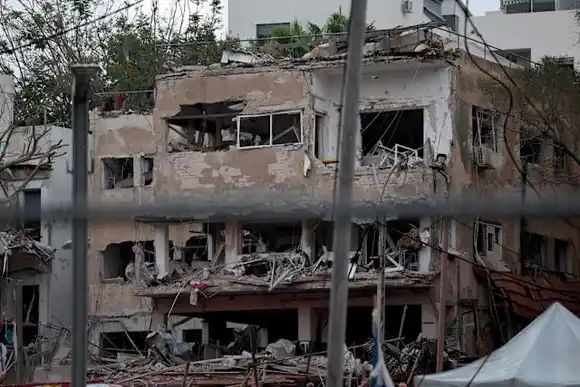 Defensa Civil de Gaza reporta al menos 50 muertos por disparos israelíes cerca de un centro de ayuda
