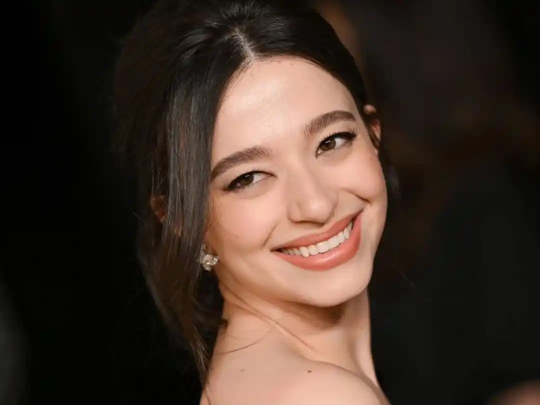 Mikey Madison. Mejor actriz protagónica por Anora.