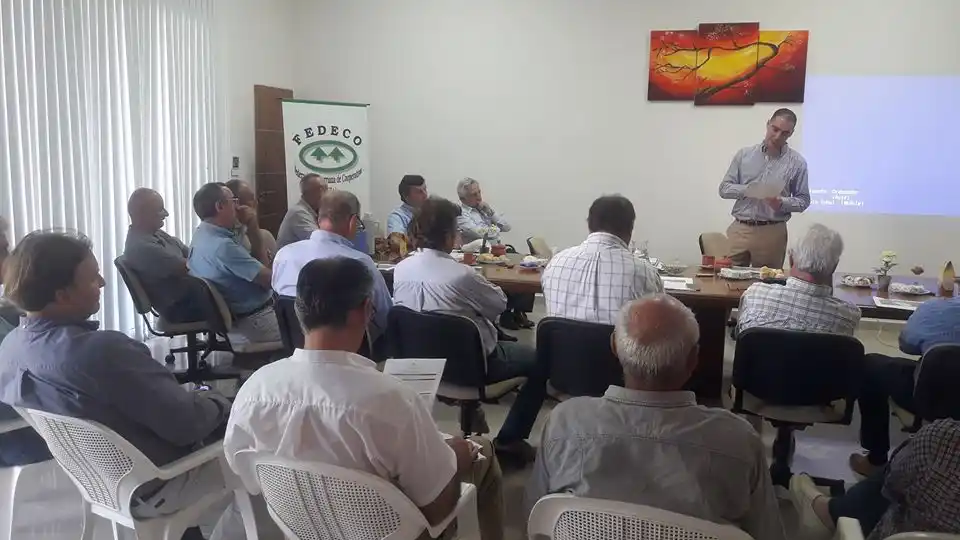 Presentaron una línea de créditos blandos para productores entrerrianos en estado de vulnerabilidad o emergencia