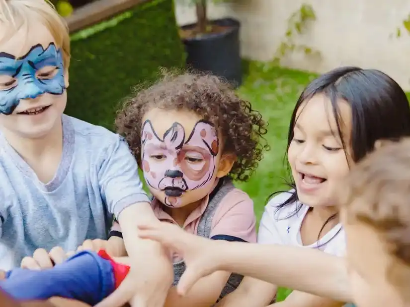 Que canten los niños por todos los niños