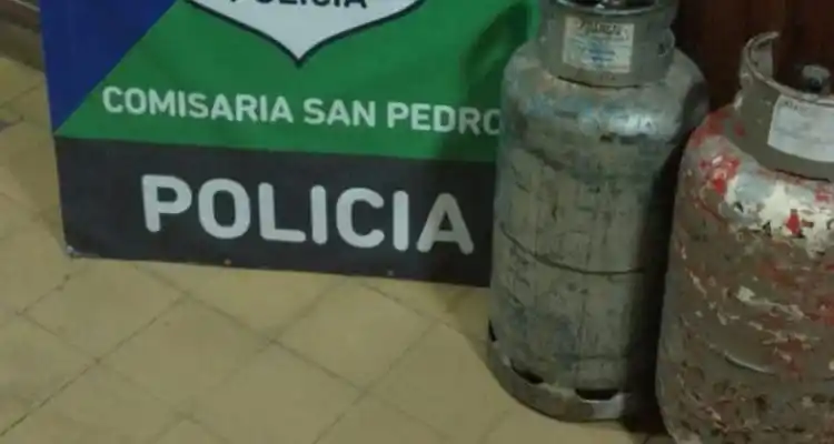 Los acusaron de robar dos garrafas pero su familia asegura que habían ido a comprarlas