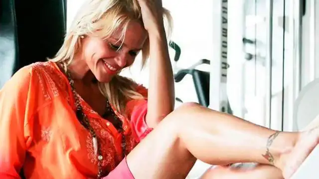 Nazarena Vélez confirmó que está de novia con un joven actor
