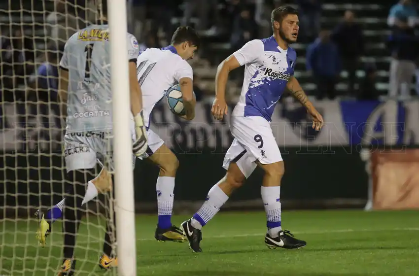 Alvarado deberá rearmarse para el viernes