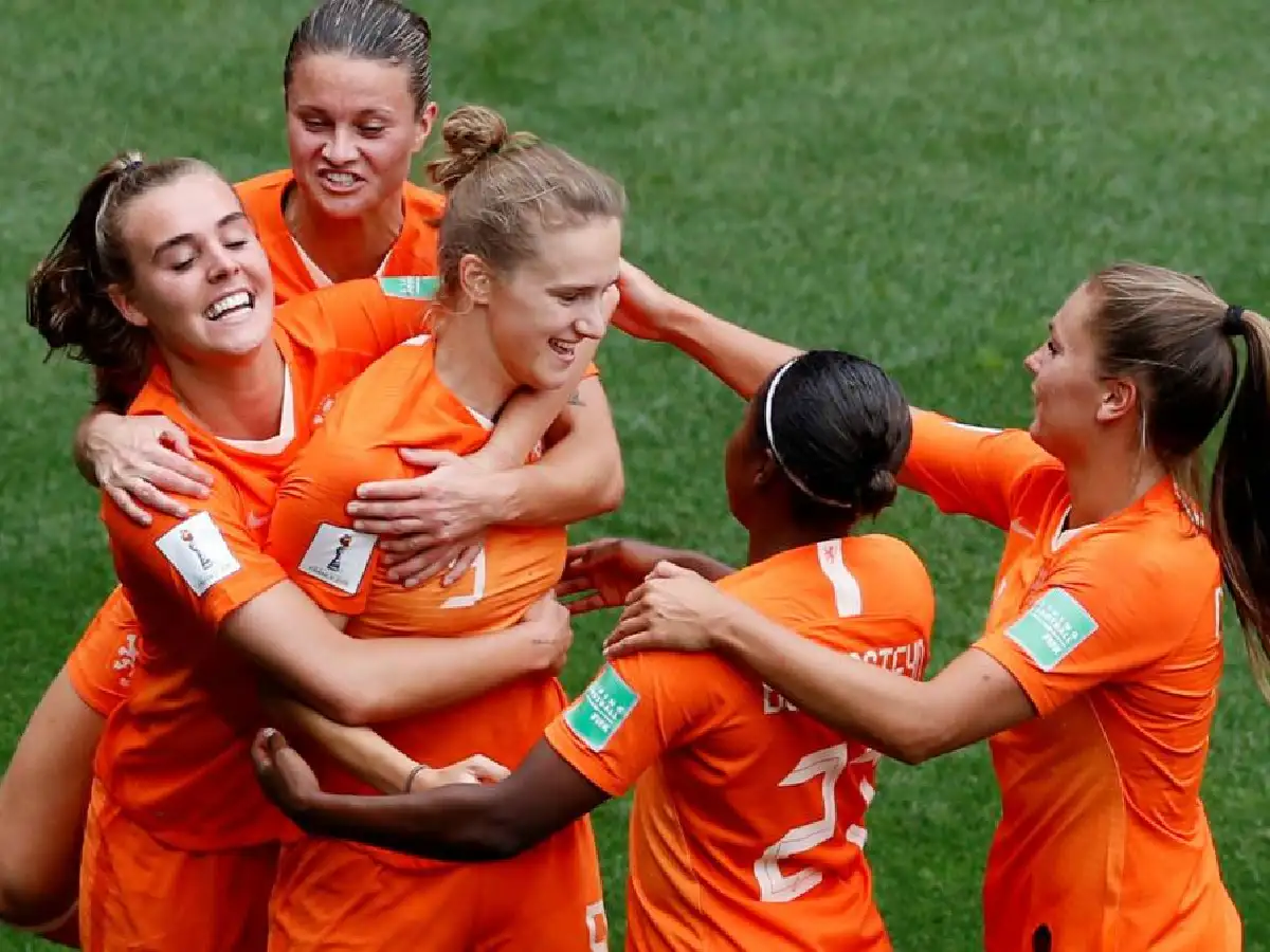 Holanda e Italia completaron el cuadro de cuartos de final 