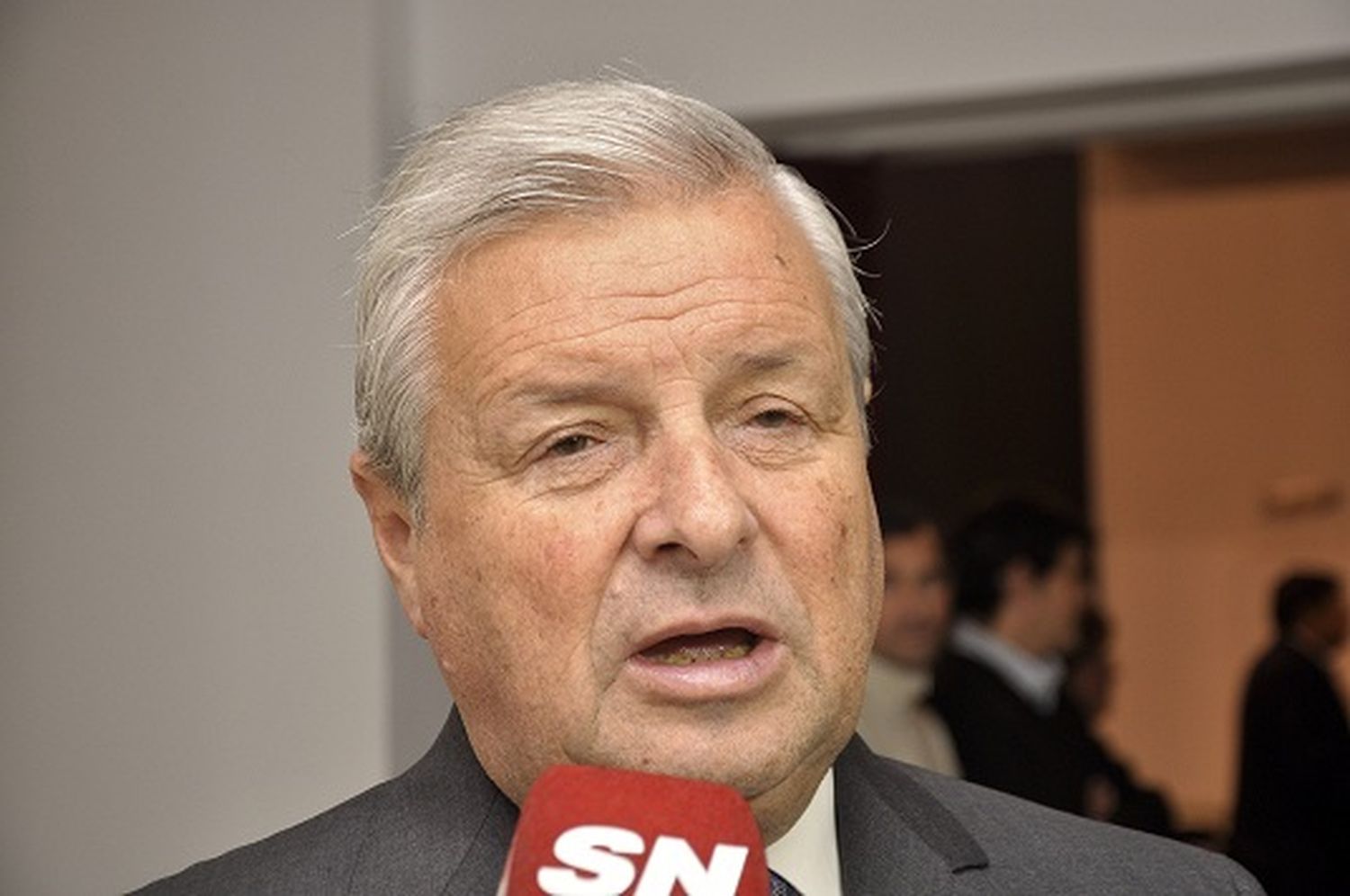 Lauritto confirmó que va por la intendencia