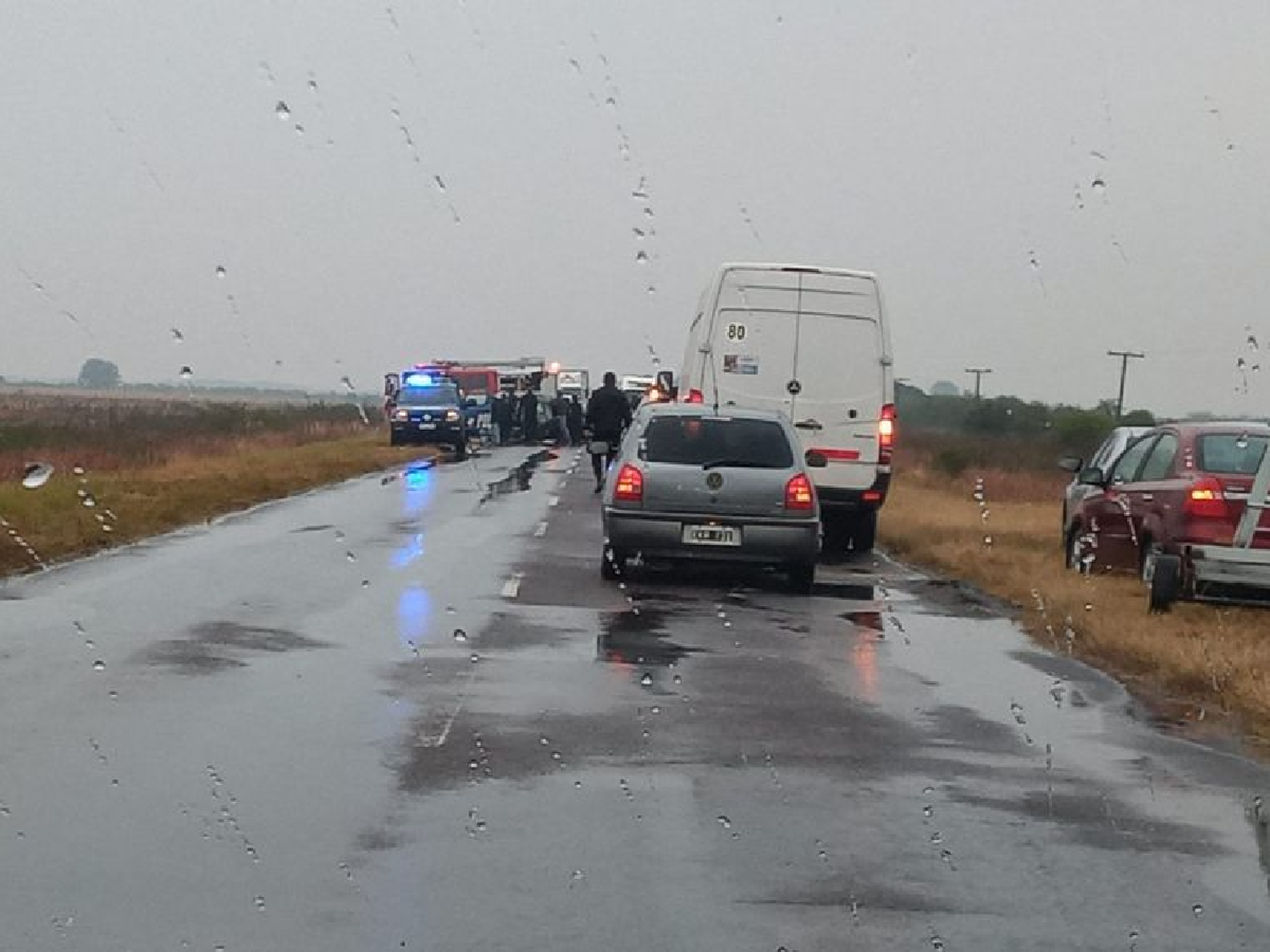 Al menos tres muertos por un choque frontal en Santa Fe