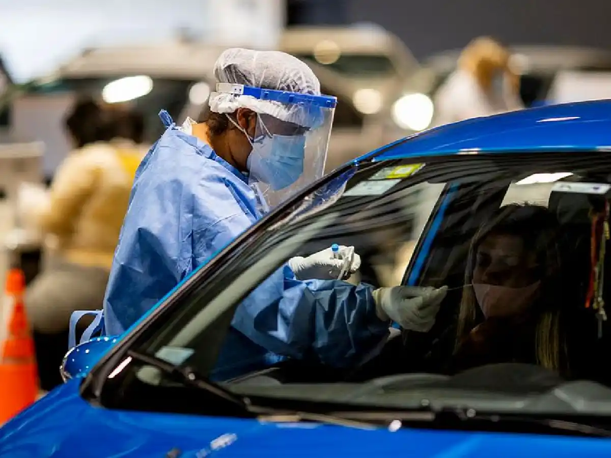 Argentina registró 135 muertes y 2.493 contagios en las últimas 24 horas 