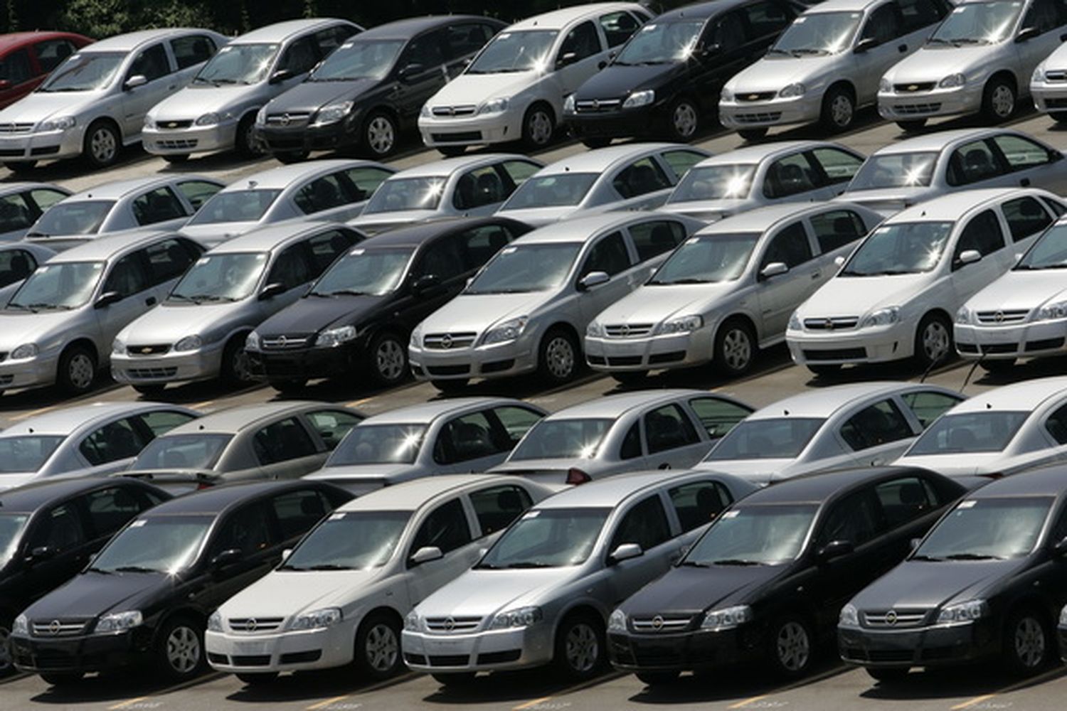 Argentina prorrogó el acuerdo automotriz con Brasil por un año