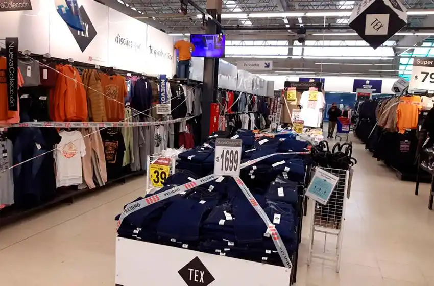 Se pone freno a la venta de productos no esenciales en hipermercados