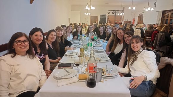 Cena y festejo de los maestros por su día